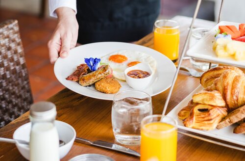 
    Pozdní snídaně neboli brunch
  