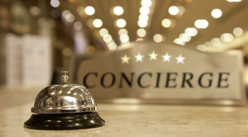 
    Hotelová funkce concierge
  
